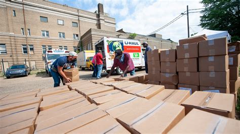 farmers to family food box distribution|usda farmers food box.